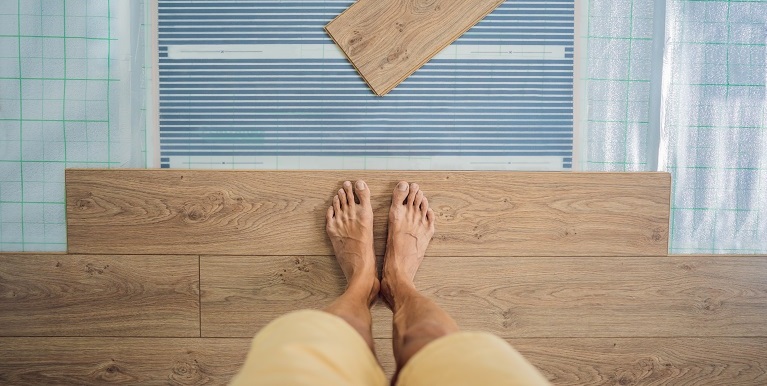 Почему трескается плитка на теплом полу?