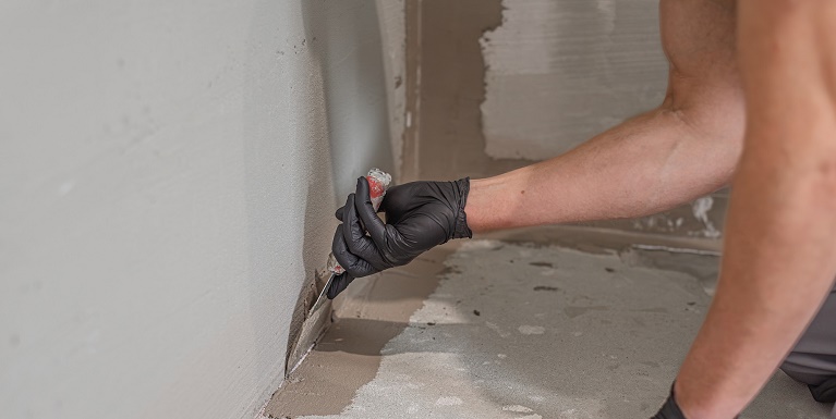 Гидроизоляция ванной: как выбрать и правильно провести работы